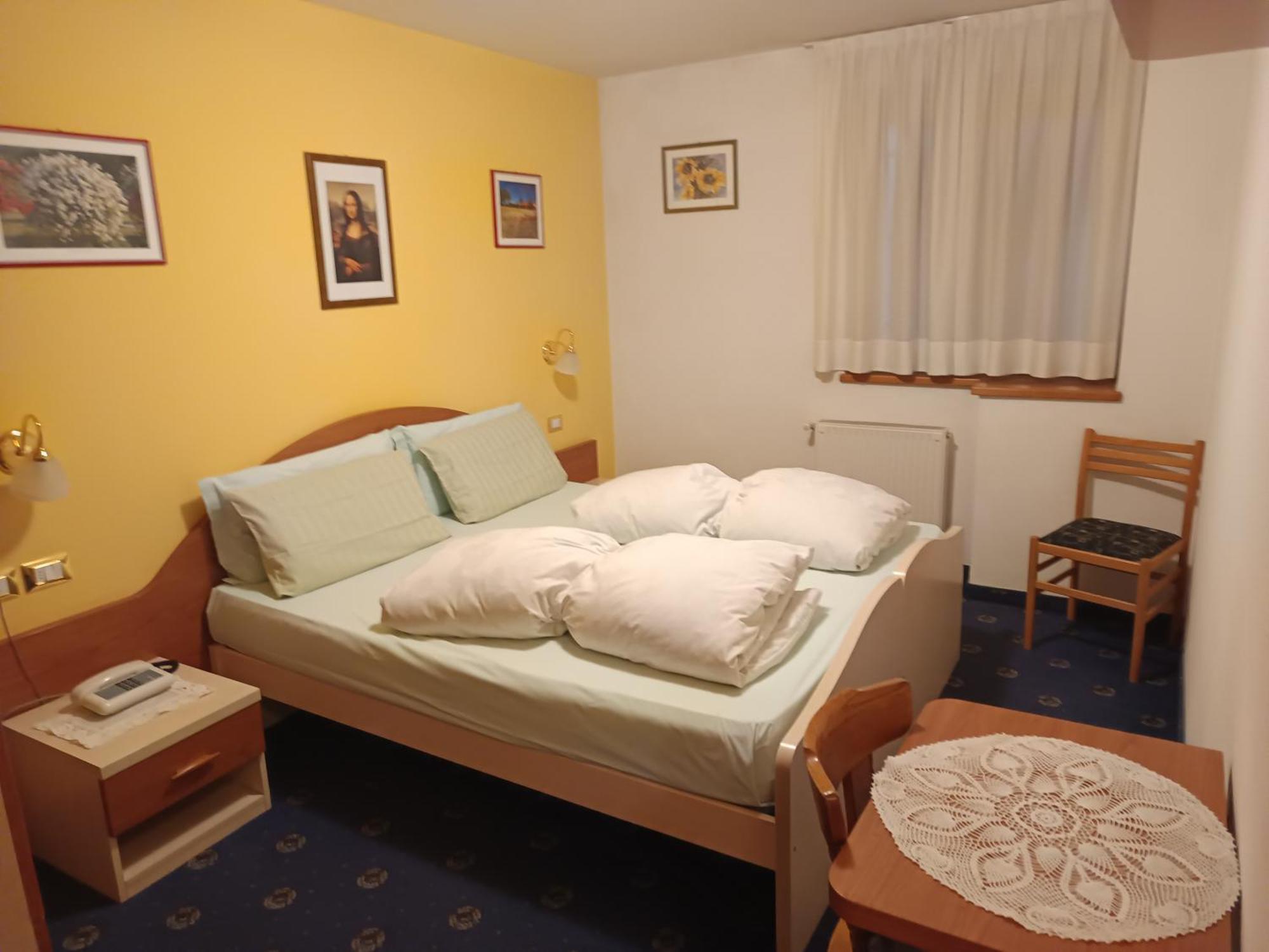 Rosa Hotel 3*